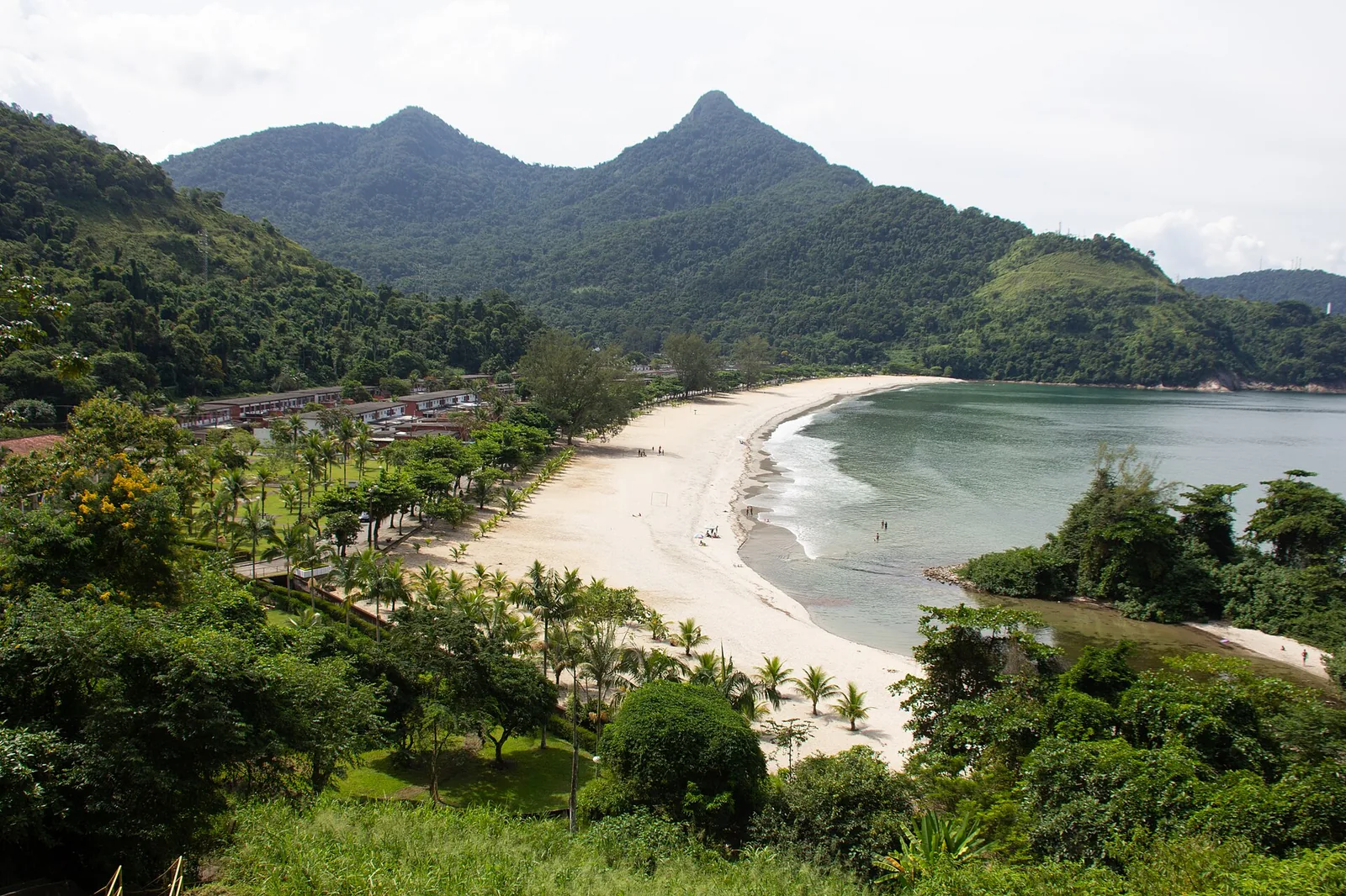 A quiet beach on the Paraty coast — the kind of cove where caiçara families have fished for generations.